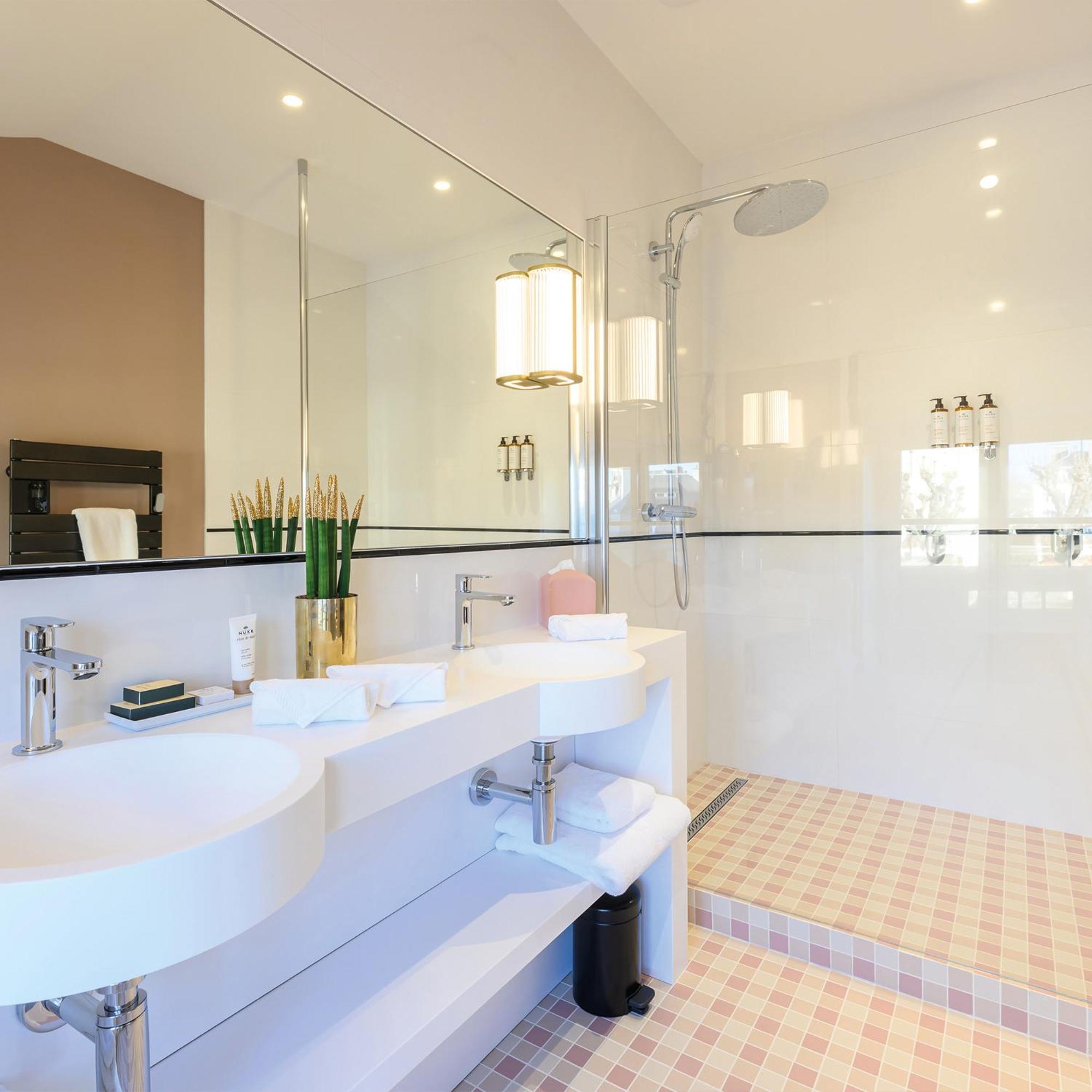 Les Suites Bb, Champagne Besserat De Bellefon Épernay Exteriör bild