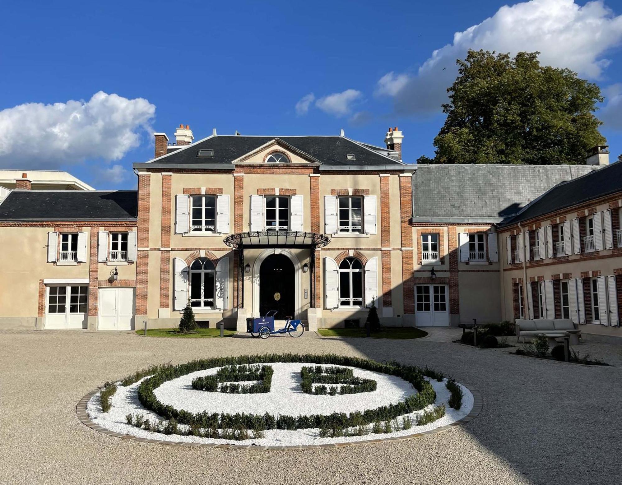 Les Suites Bb, Champagne Besserat De Bellefon Épernay Exteriör bild